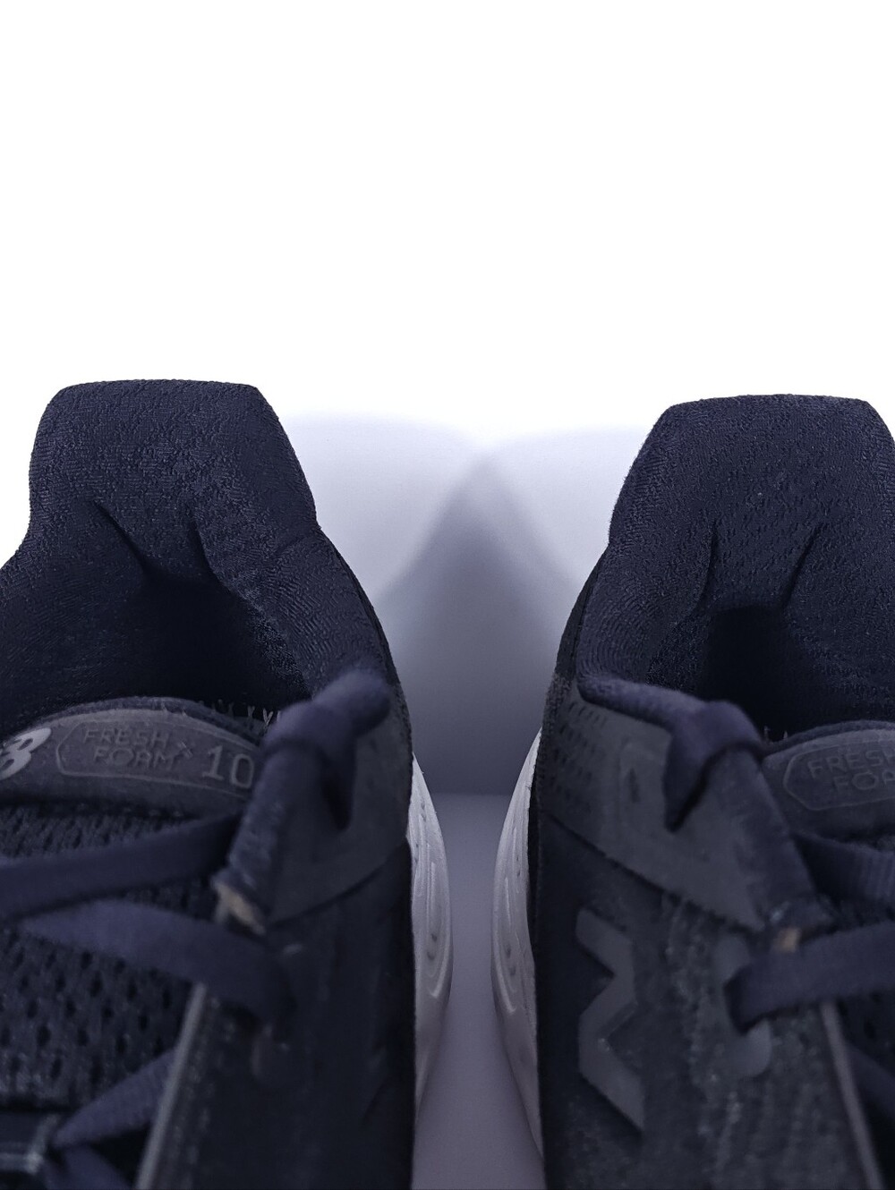 New Balance 1080 v13 Mens 12.5 Wide 2E Max Cushion Road Running Shoes Black - Picture 12 of 16